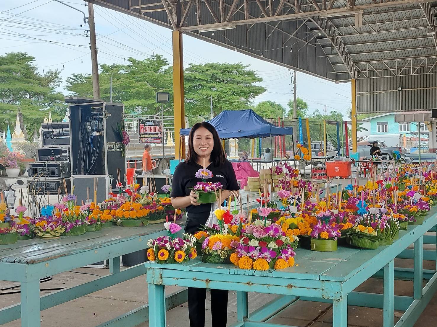 สพอ.บางไทร ร่วมสืบสานประเพณีลอยกระทง